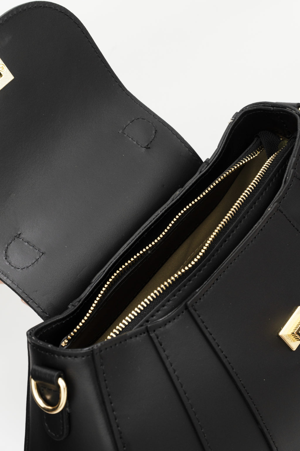 Structured Satchel – ZS-2535