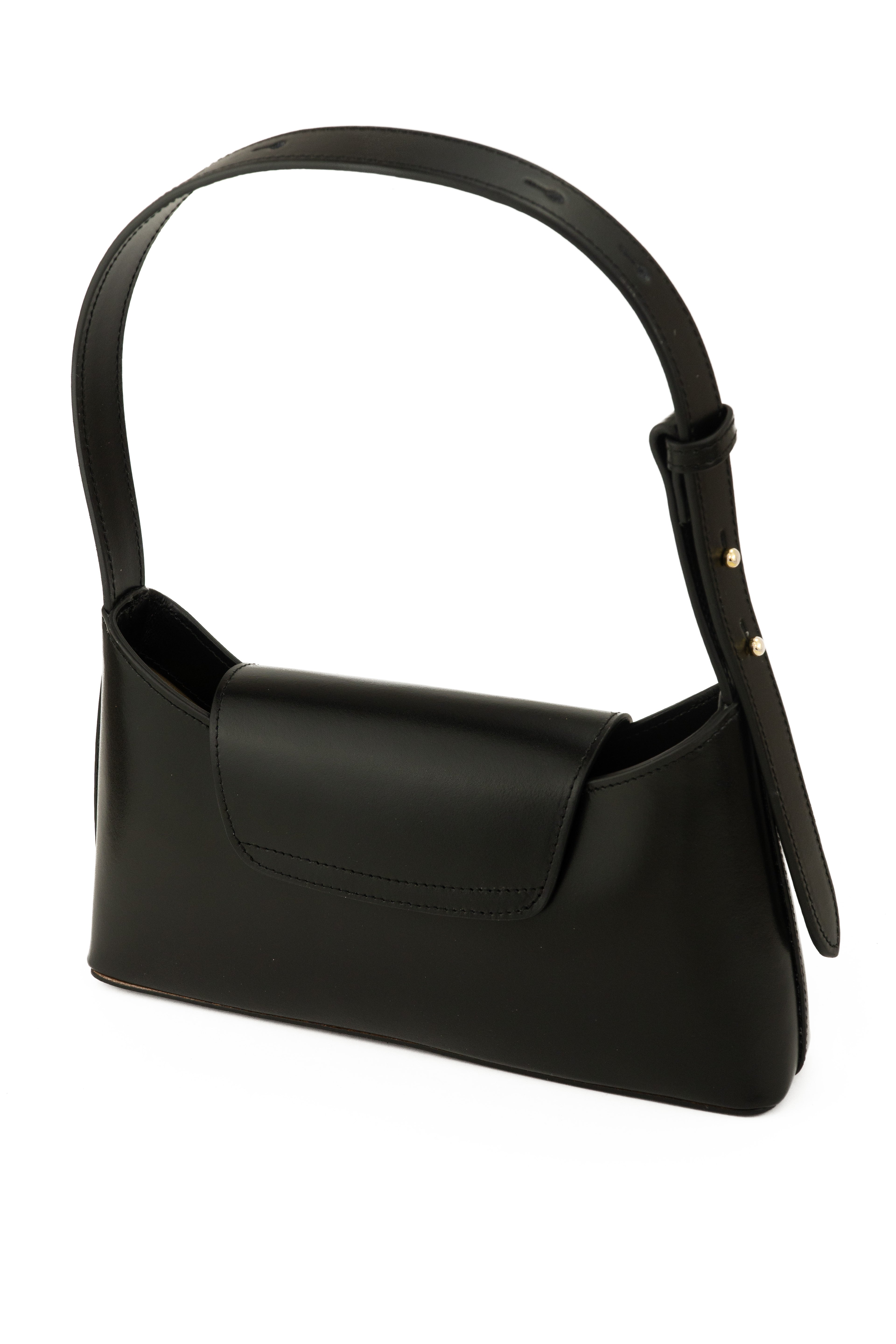 Borsa a Spalla con Pattina - ZS-2547 – lifestyle view – ZEST by Philip Zepter
