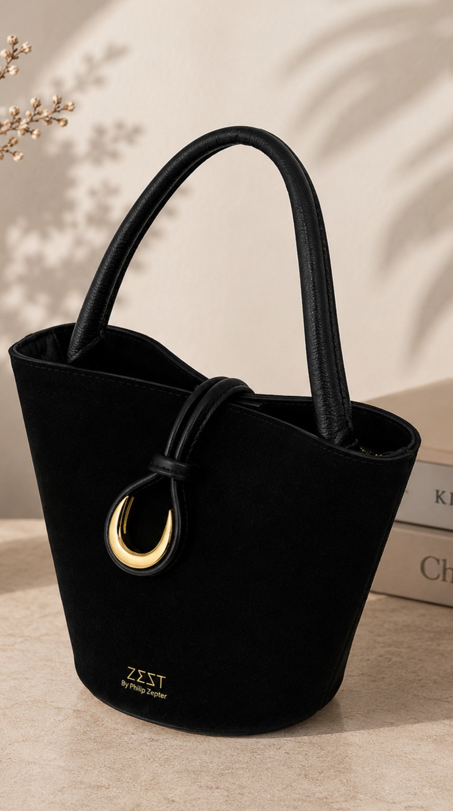 Borsa Bucket in Camoscio - ZS-2541 – front view on neutral background – ZEST by Philip Zepter