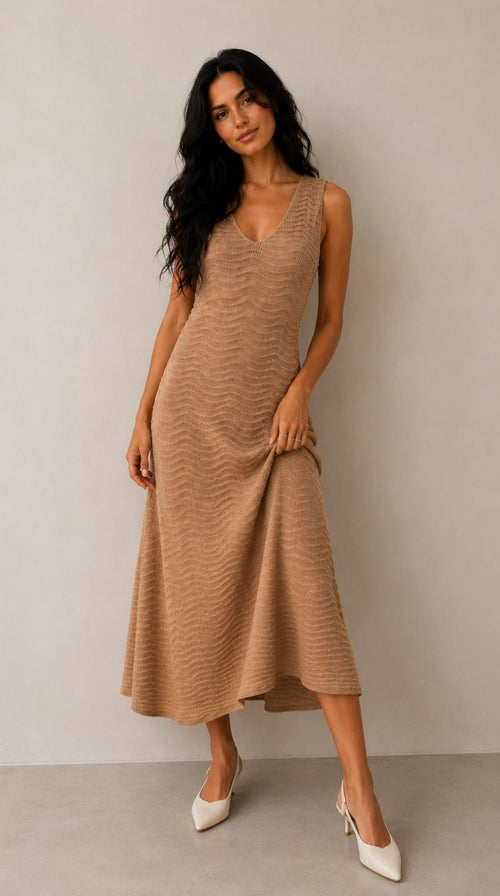 Abito Lungo Smanicato Onde Cashmere & Lamé — PRE-ORDER – front view – Philip Zepter luxury knitwear