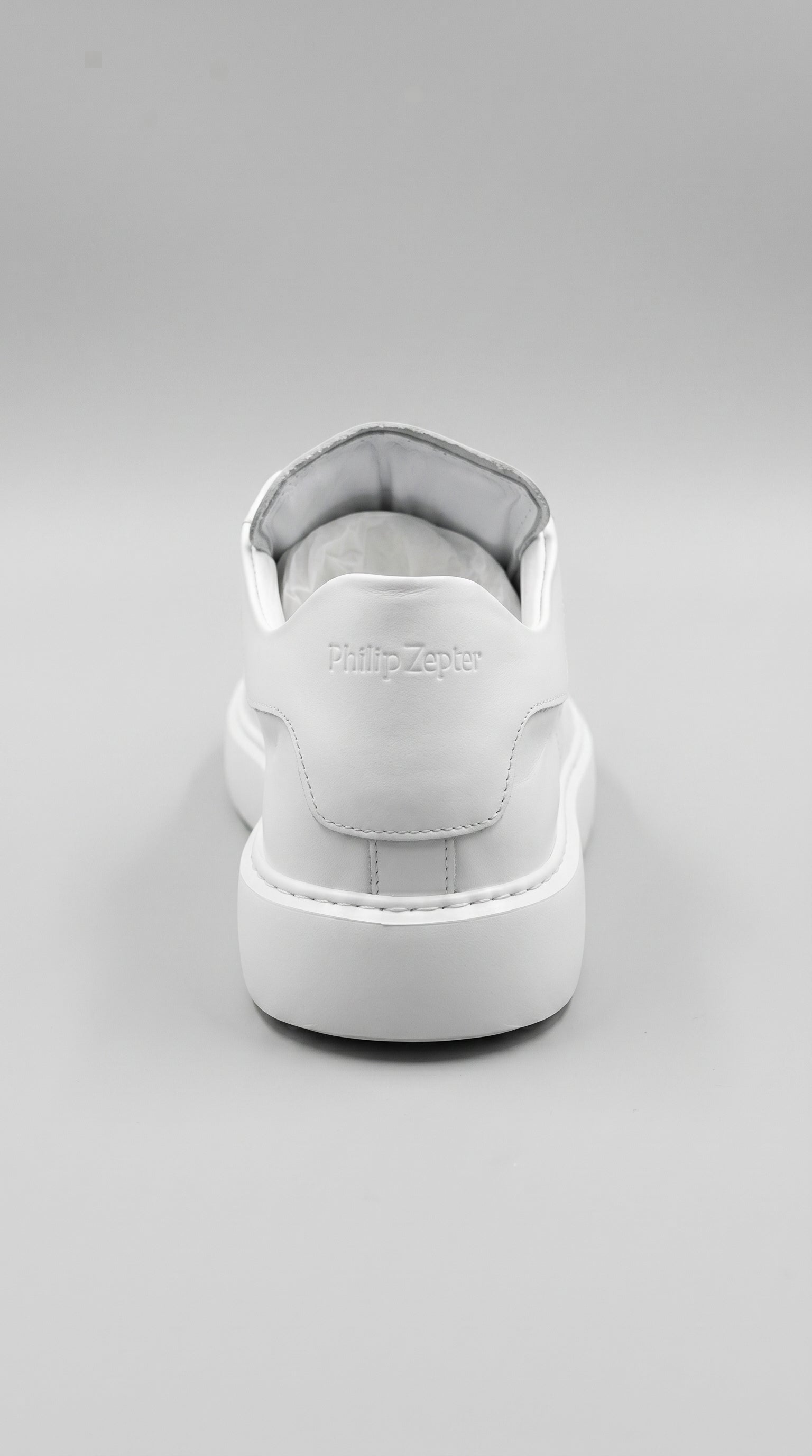 Sneaker Uom Luxury Leather  — PRE-ORDER – three-quarter view – Philip Zepter